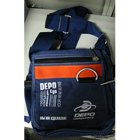 Синяя сумка с оранжевой полосой и логотипом DEPO